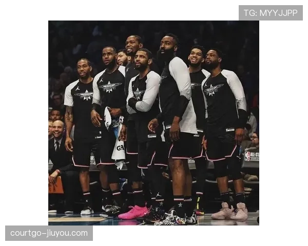 想要看懂国际比赛？全面解析FIBA和NBA规则区别的关键不同