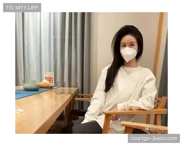 朱琳这组私照让人懵：看着像隔壁小姐姐，生活细节却像高级定制